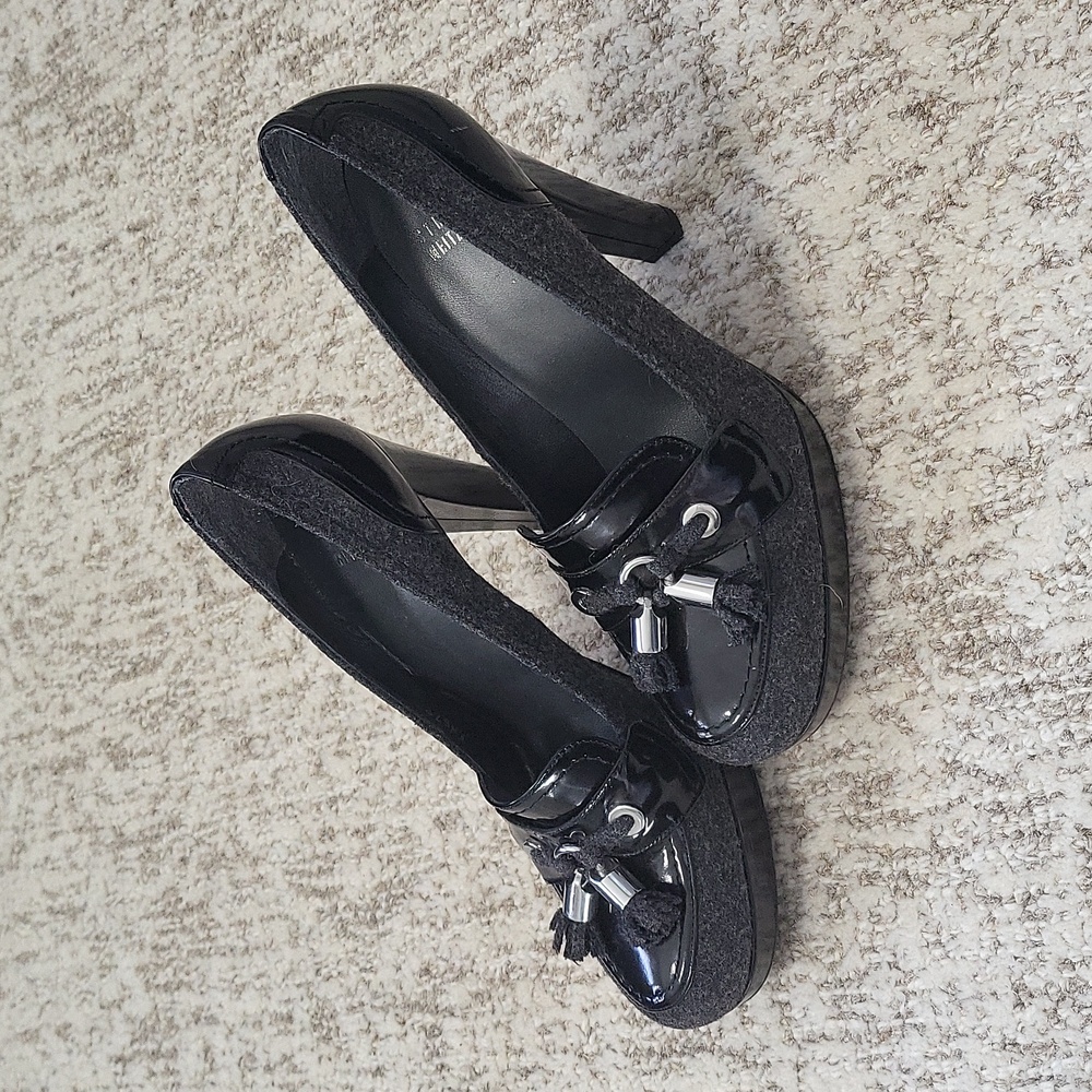 Stuart Weitzman Gray Wool & Black Patent Leather Loafer Pump - Size 9